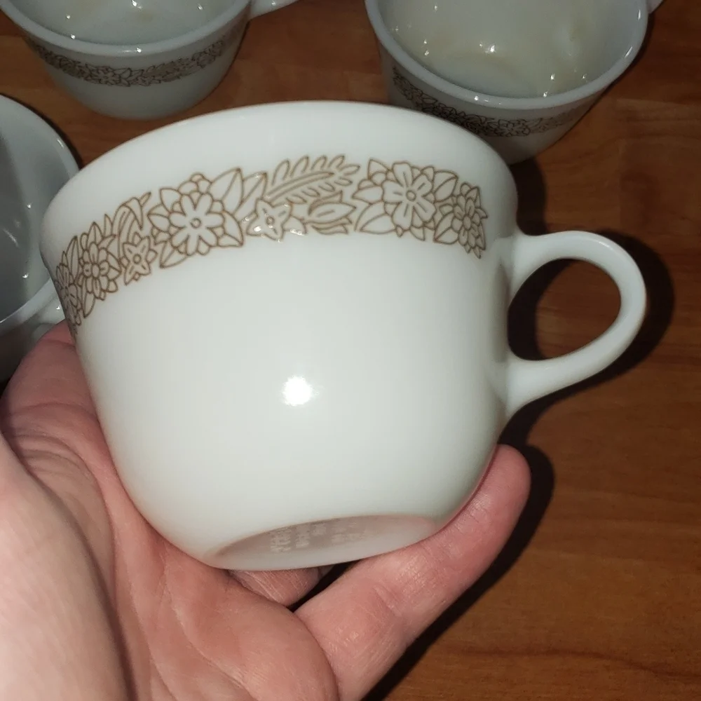 Set of 4 Pyrex Woodland Brown Coffee Tea Cup Mug Corelle Corning Ware Pattern